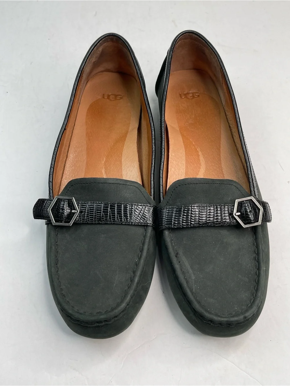 Ugg Gwyneth Women's Shoes Size 12 Green Leather Loafers Flats Moccasins 1014367
